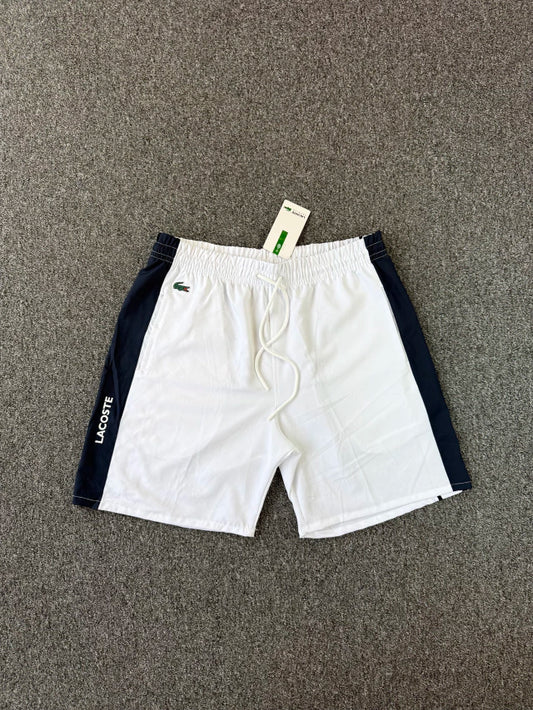 SHORT LACOSTE LINHA PREMIUM COR BRANCO
